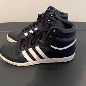 Adidas Men's Top Ten Navy and White Sneakers